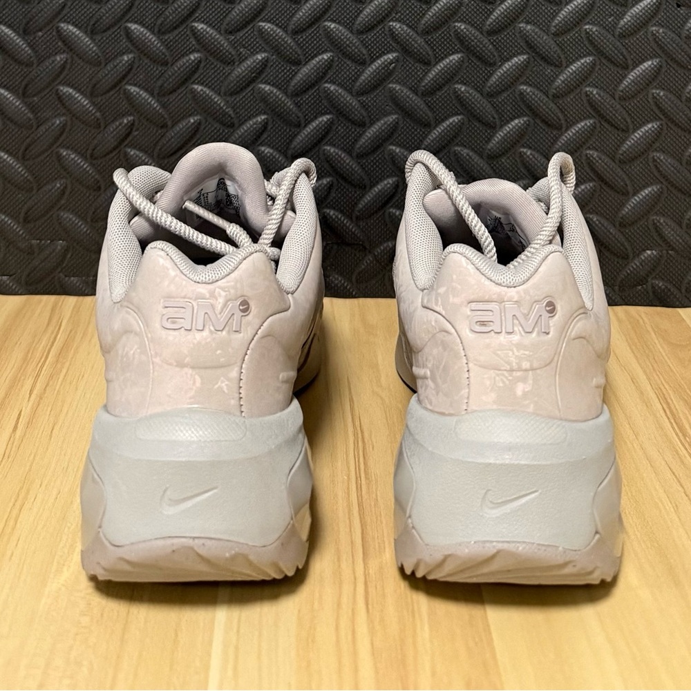 New Nike Air Max Muse College Grey Sneakers HM0750-001 Womens Size 7 - Picture 4 of 5